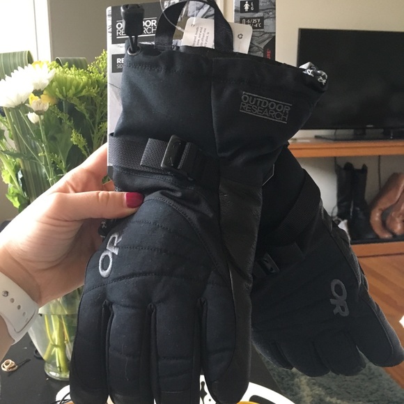 outdoor research winter gloves